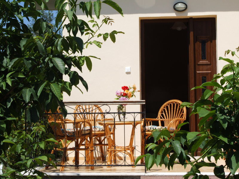 Nadia Apartments Molyvos Exterior foto
